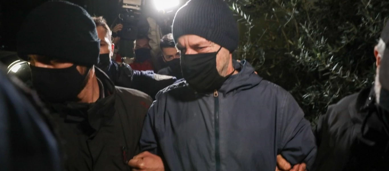 Δ.Λιγνάδης: Καθυστερημένη έφοδος της αστυνομίας στο υπόγειο του